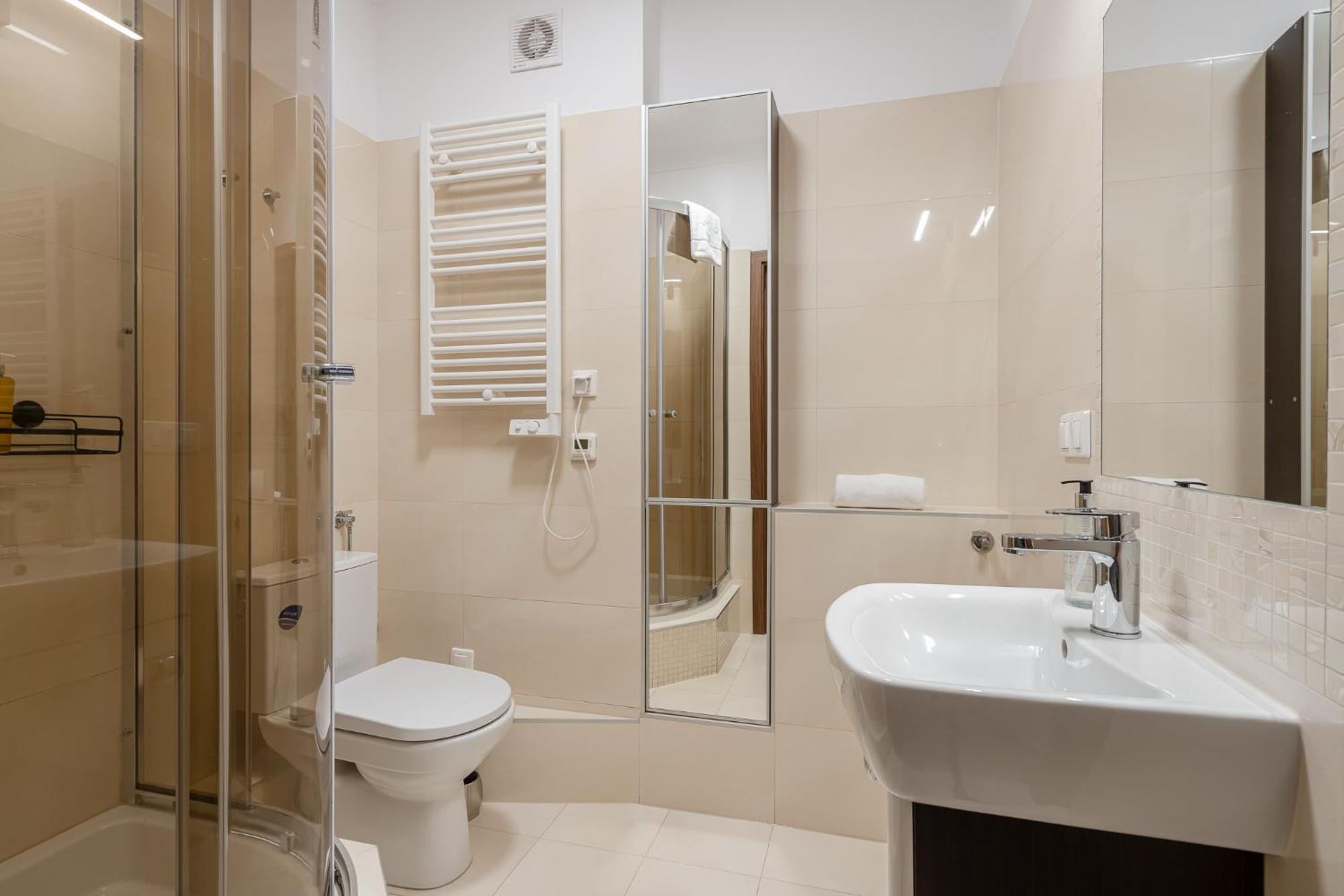Rentplanet - Apartamenty Cybulskiego II Breslavia Exterior foto